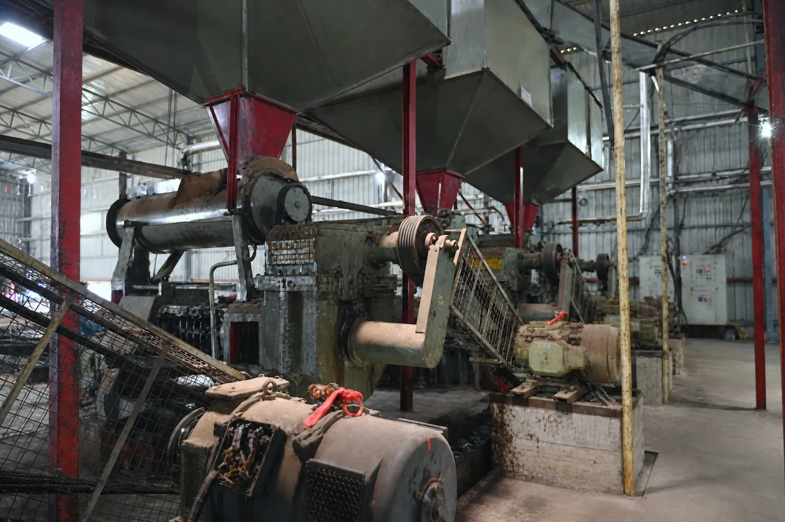 Cashew shell processing machinery