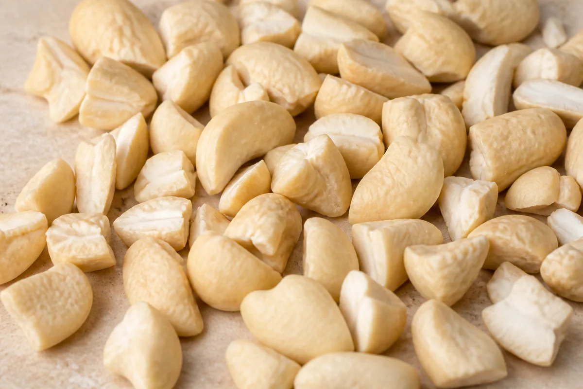 Large white cashew pieces